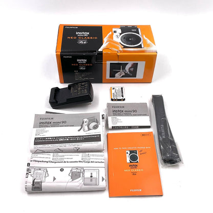 【全額返金保証】【最速発送】FUJIFILM instax mini 90 チェキ ネオクラシック [ブラック] 美品 動作確認済