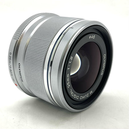 【全額返金保証】【最速発送】OLYMPUS M.ZUIKO DIGITAL 25mm F1.8 [シルバー] 美品 動作確認済