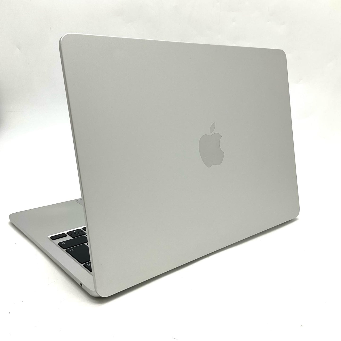 【全額返金保証】【最速発送】Apple MacBook Air 13.6インチ 2022 Apple M2 8GB 256GB シルバー 99% 動作確認済