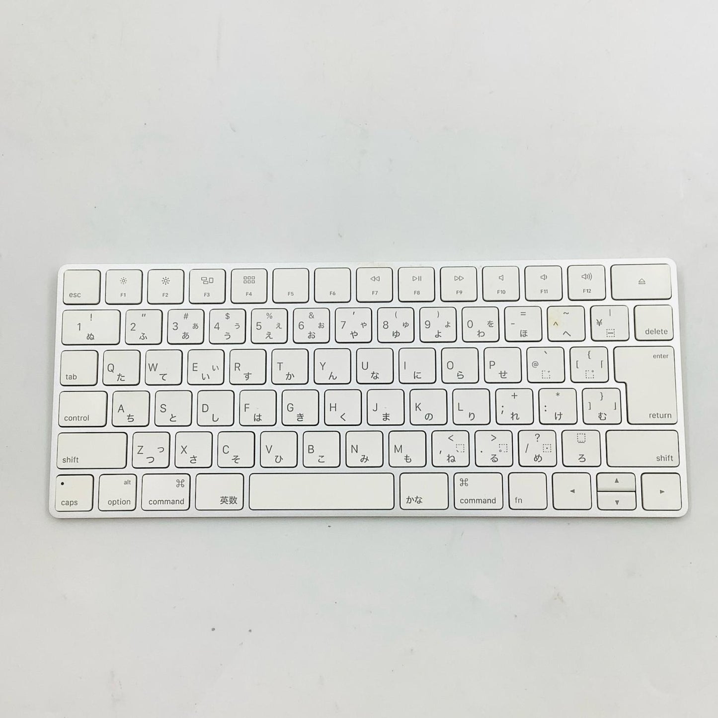 【全額返金保証】【最速発送】Apple Magic Keyboard (JIS) MLA22J/A 美品 動作確認済