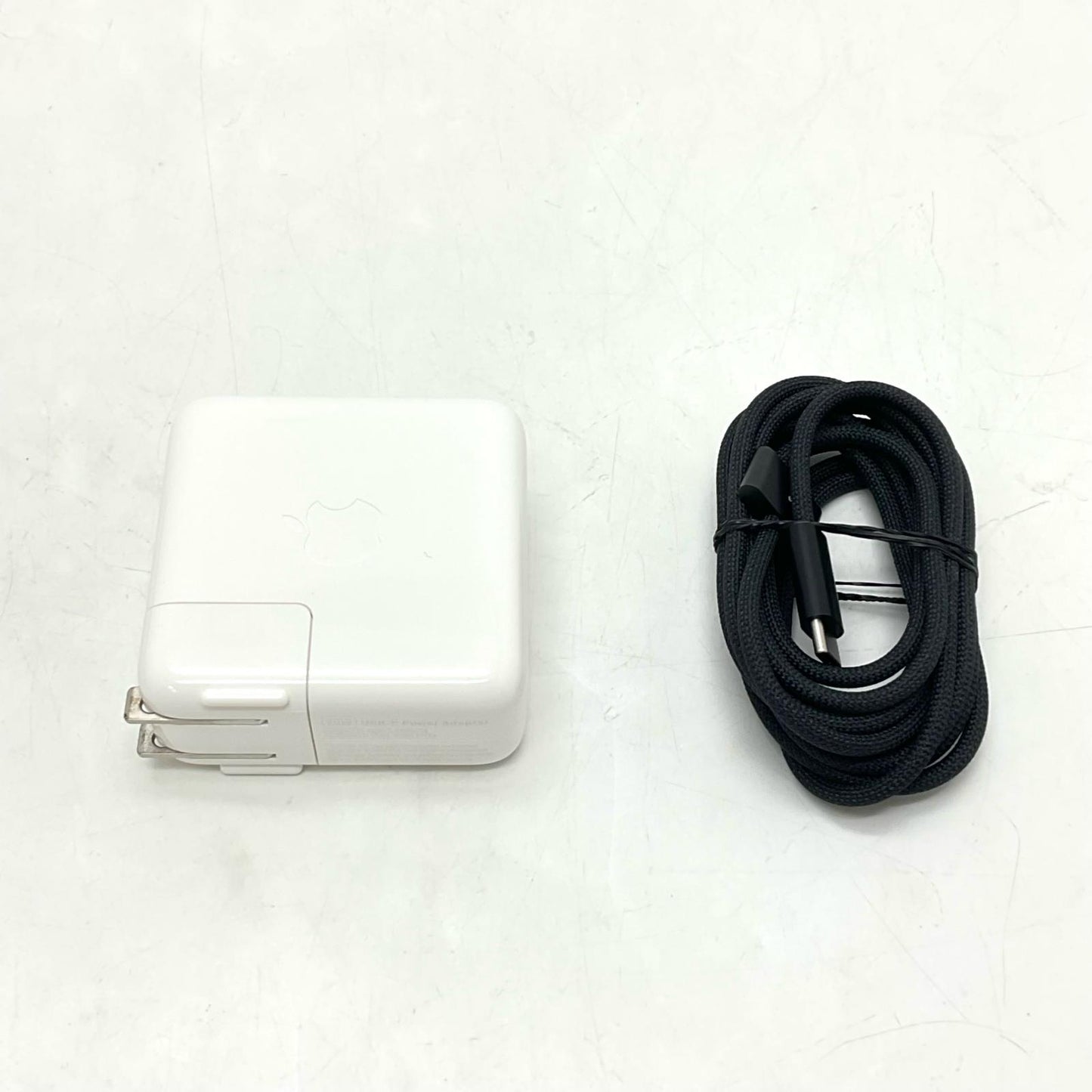 【全額返金保証】【最速発送】Apple MacBook Pro 14インチ M5 Apple M5 16GB 512GB スペースブラック 98.4% 美品 動作確認済