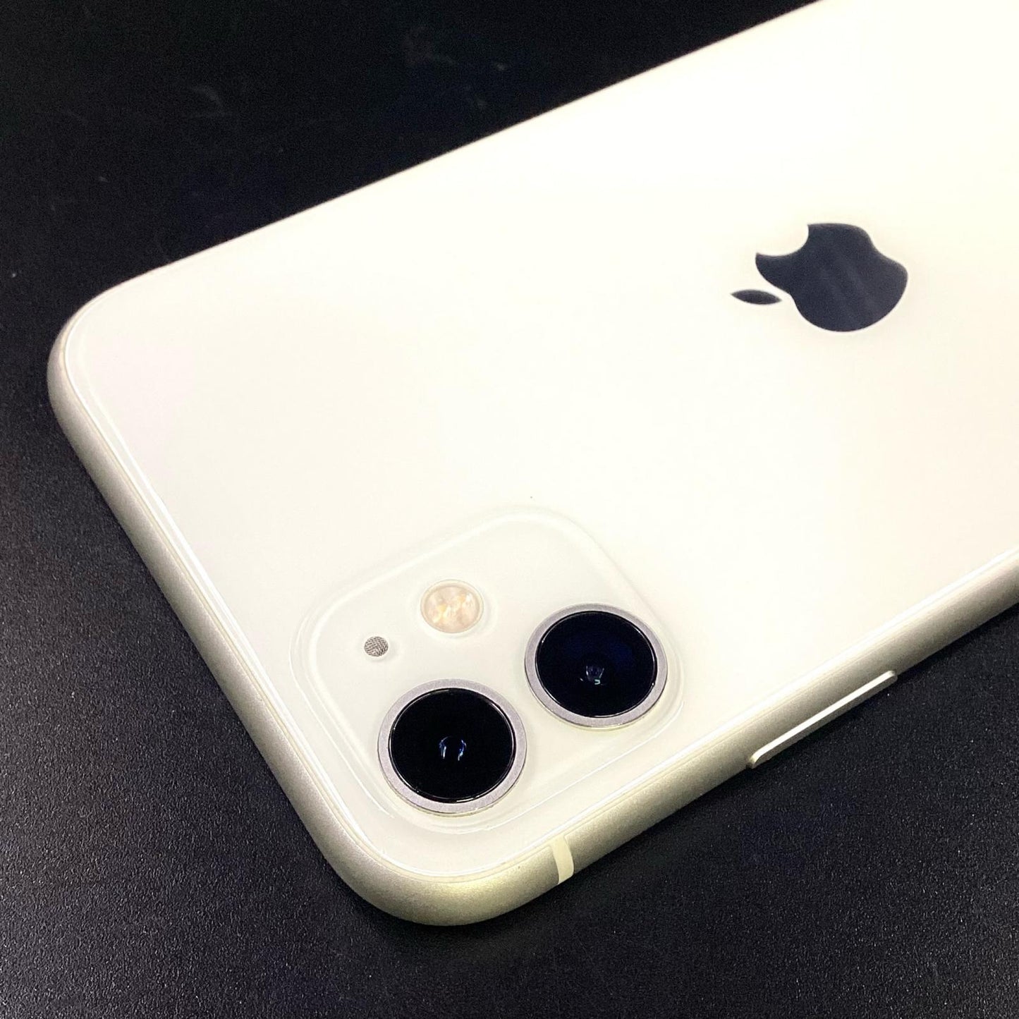 【最速発送】Apple iPhone iPhone 11 128GB ホワイト SIMフリー 白ロム【難有】 79%