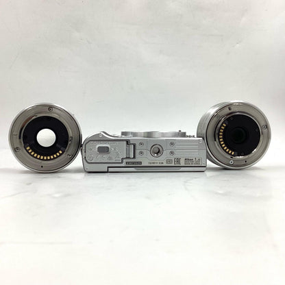 【全額返金保証】【最速発送】Nikon デジタル一眼 Nikon 1 J5 ダブルレンズキット シルバー 美品 動作確認済