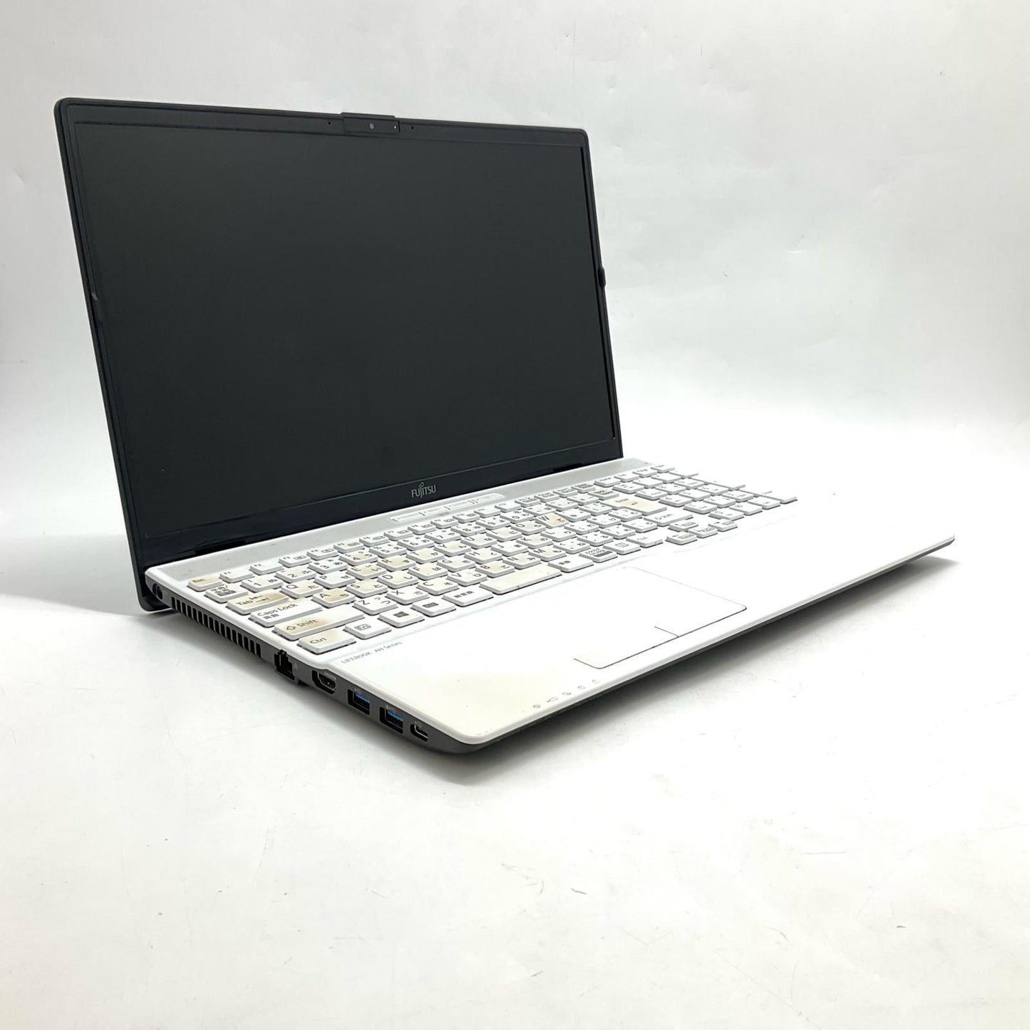 【最速発送】FUJITSU LIFEBOOK AH50/E1 FMVA50E1W Ryzen 3750H 8GB M.2 SSD 256GB 31%【難有】