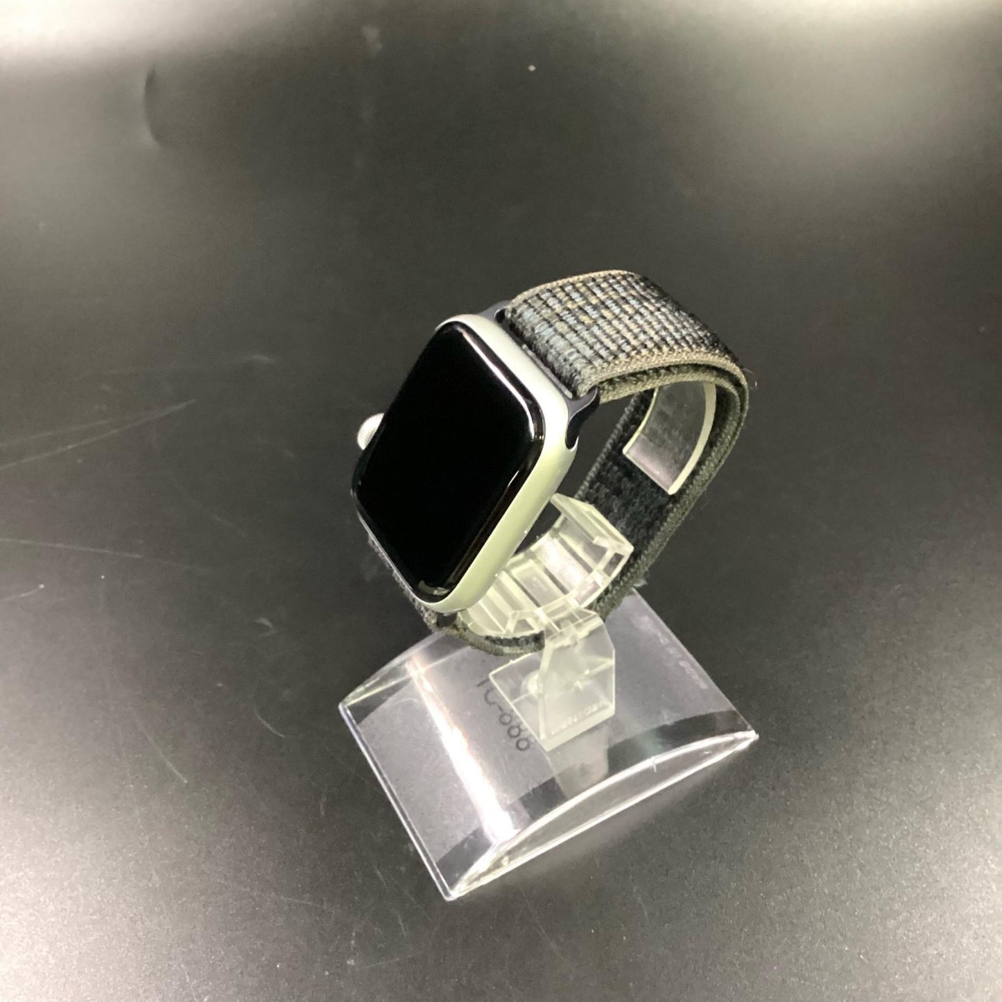 【全額返金保証】【最速発送】Apple Watch SE 第2世代 アルミニウム 40mm GPS 85% 動作確認済