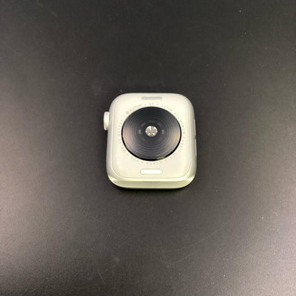 【全額返金保証】【最速発送】Apple Watch SE 第2世代 アルミニウム 40mm GPS 85% 動作確認済