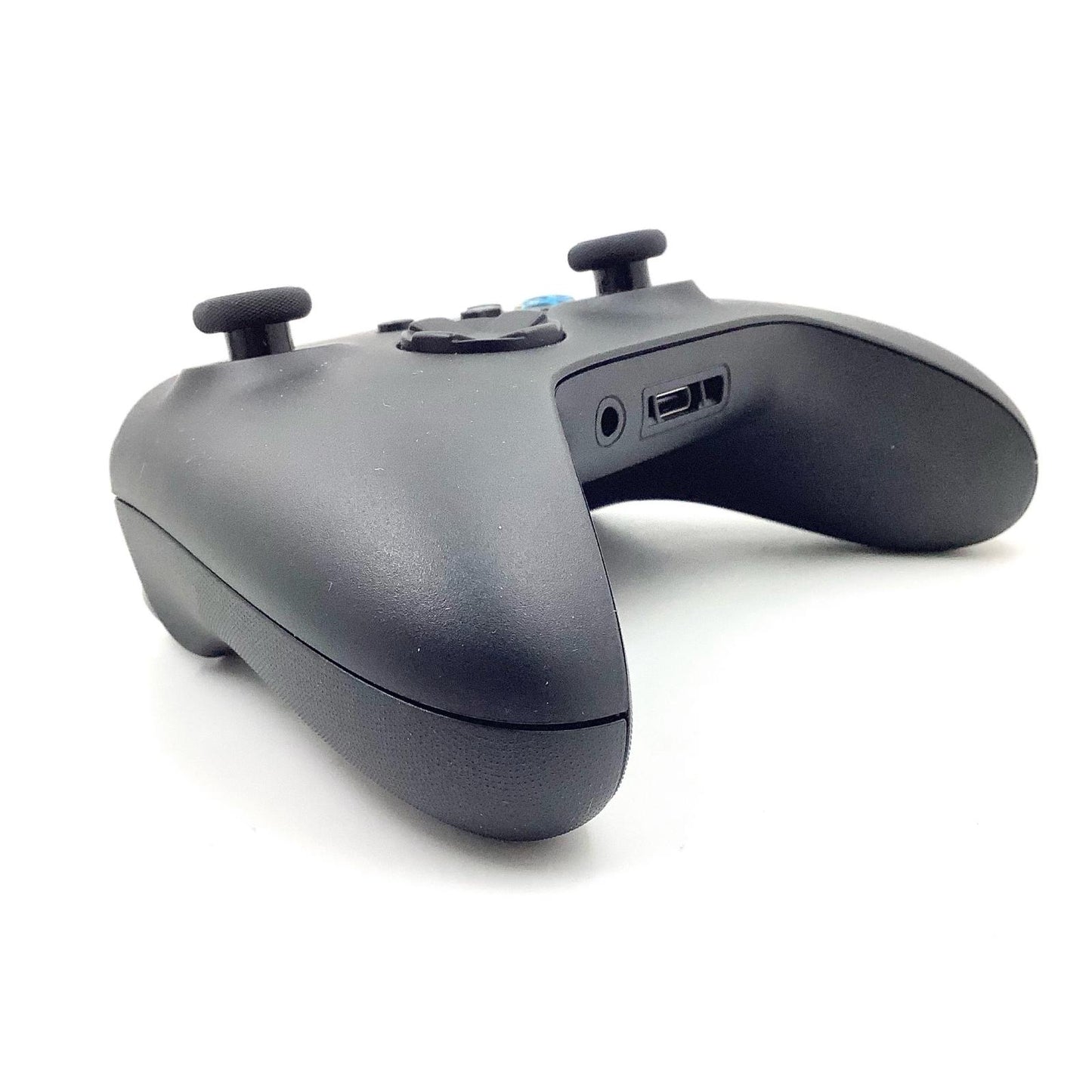 【全額返金保証】【最速発送】Microsoft Xbox ワイヤレス コントローラー + USB-C ケーブル 1V8-00005 美品 動作確認済
