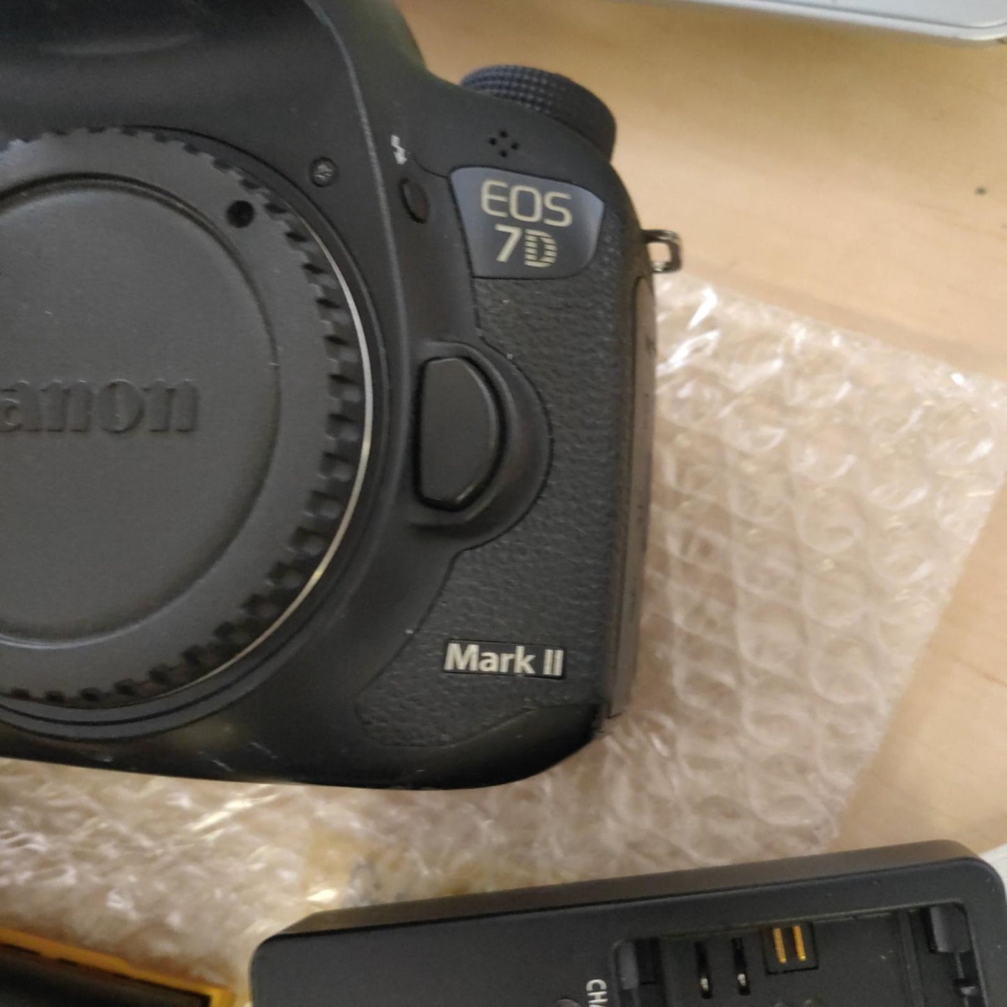 【全額返金保証】【最速発送】Canon デジタル一眼 EOS 7D Mark II ボディ 動作確認済