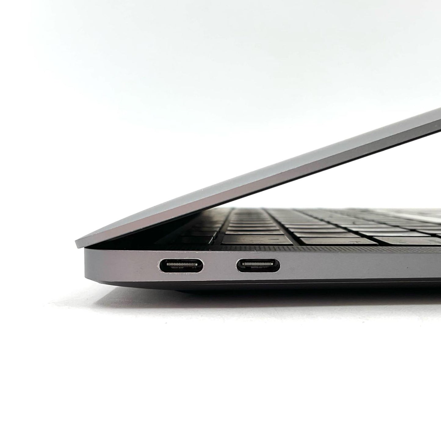 【全額返金保証】【最速発送】Apple MacBook Air 13インチ 2020 Apple M1 8GB 512GB スペースグレイ 82% 動作確認済