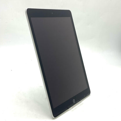 【全額返金保証】【最速発送】Apple iPad iPad 10.2インチ 第9世代 64GB シルバー Wi-Fi 美品 動作確認済