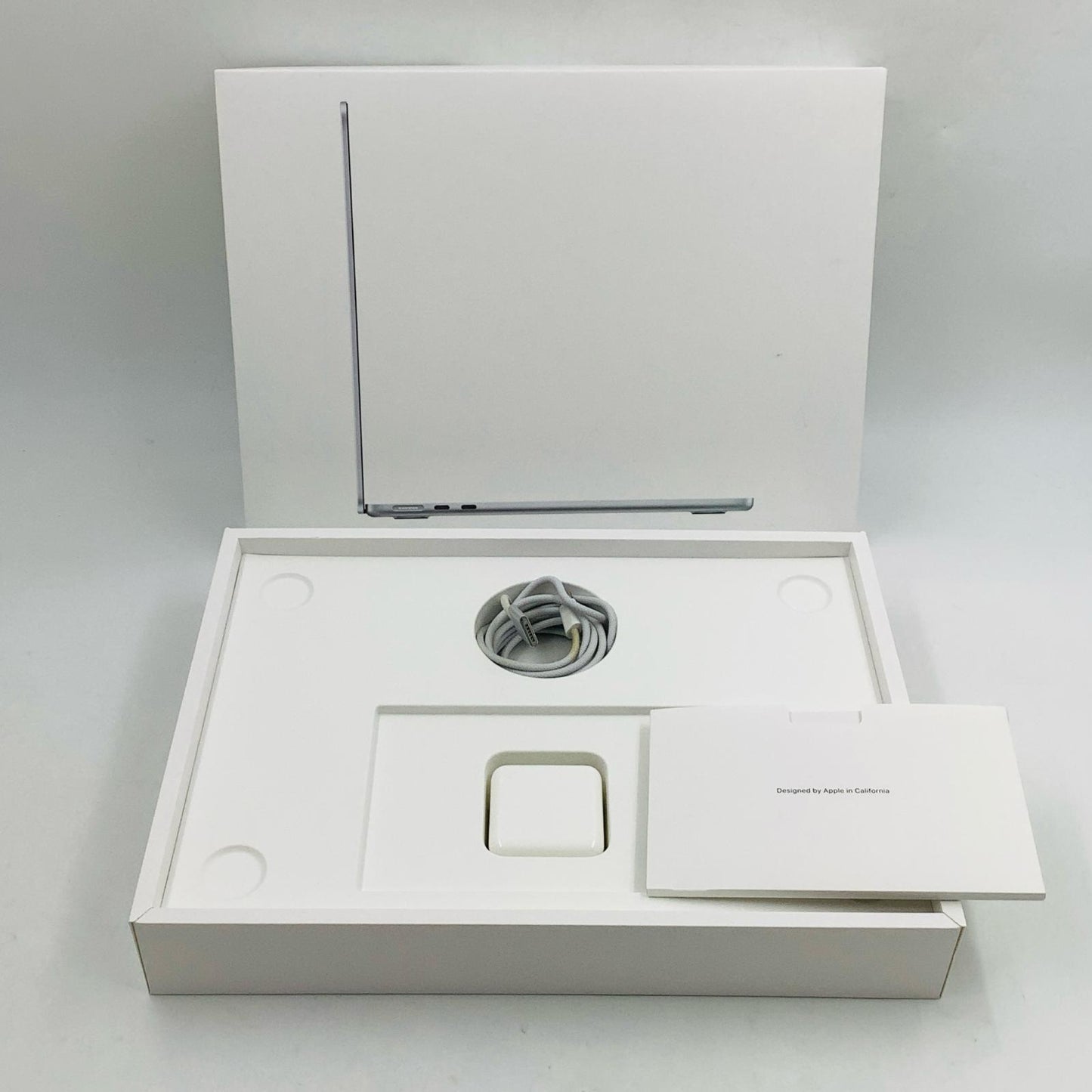 【全額返金保証】【最速発送】Apple MacBook Air 13.6インチ 2022 Apple M2 8GB 512GB シルバー 87.4% 美品 動作確認済