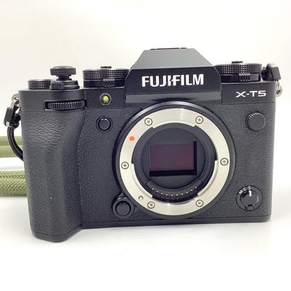 【全額返金保証】【最速発送】FUJIFILM デジタル一眼 X-T5 ボディ ブラック 美品 動作確認済
