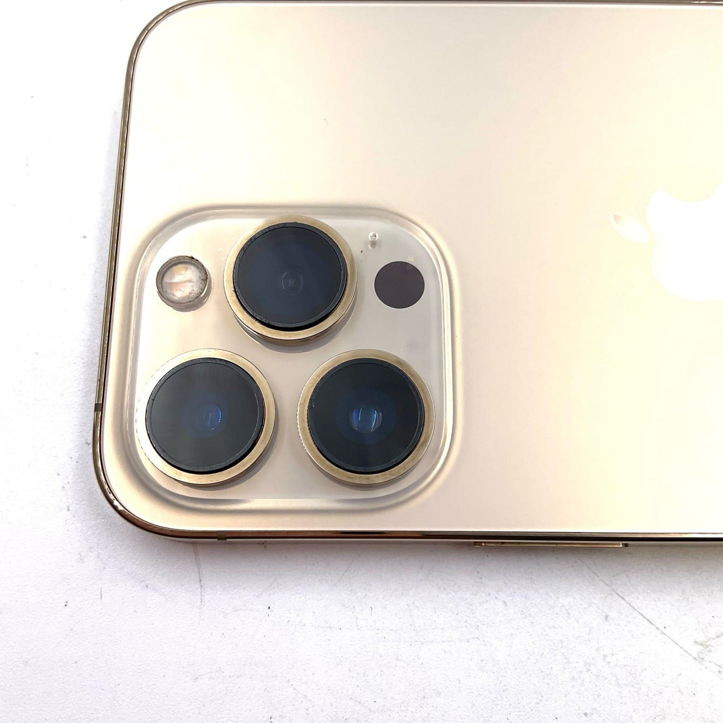 【全額返金保証】【最速発送】Apple iPhone iPhone 13 Pro 256GB ゴールド au SIMフリー 動作確認済 84%