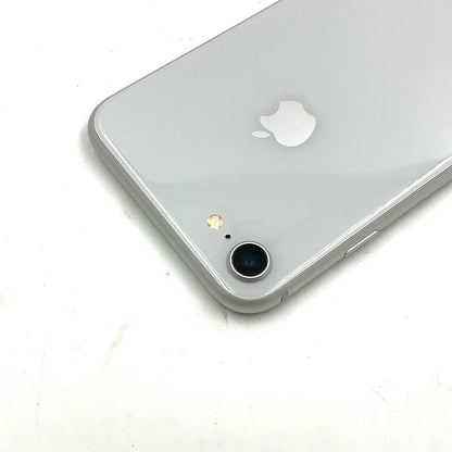 【全額返金保証】【最速発送】Apple iPhone iPhone 8 64GB シルバー 白ロム 動作確認済 74%