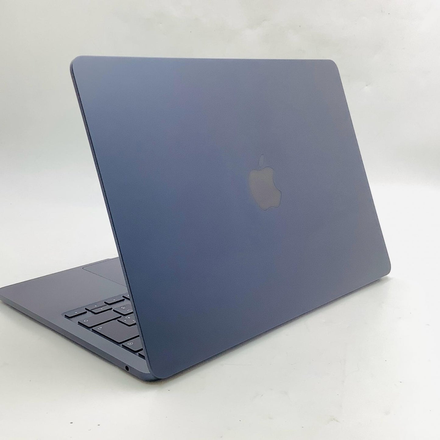 【全額返金保証】【最速発送】Apple MacBook Air 13.6インチ 2026 Apple M5 16GB 512GB ミッドナイト 100% 超美品 動作確認済