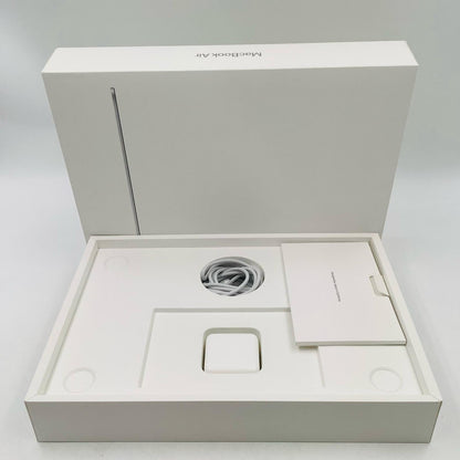 【全額返金保証】【最速発送】Apple MacBook Air 13.6インチ 2024 Apple M3 16GB 512GB シルバー 100% 美品 動作確認済