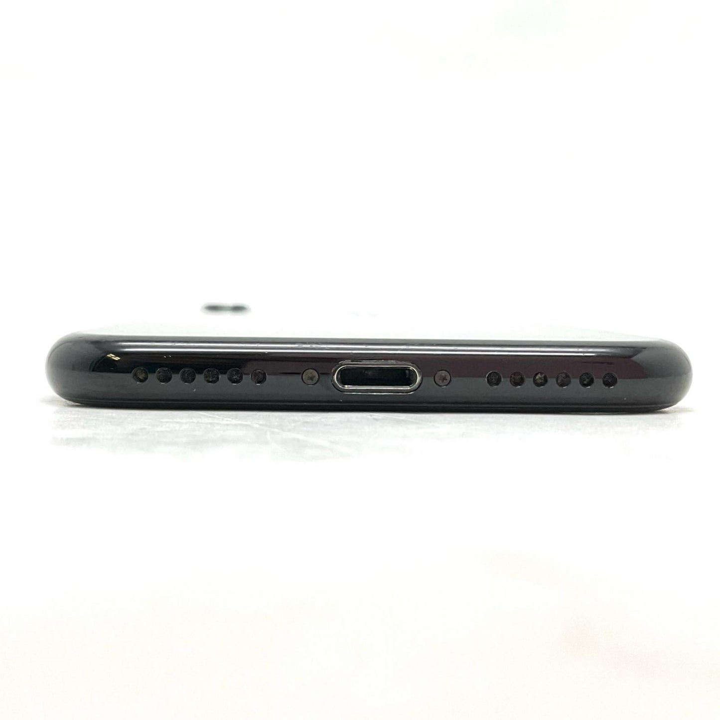 【最速発送】Apple iPhone iPhone 7 128GB ジェットブラック au 白ロム【難有】 62%