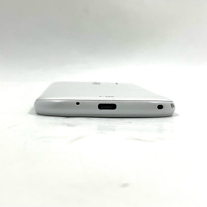 【全額返金保証】【最速発送】富士通 らくらくスマートフォン 32GB ホワイト docomo F-42A 白ロム 美品 動作確認済