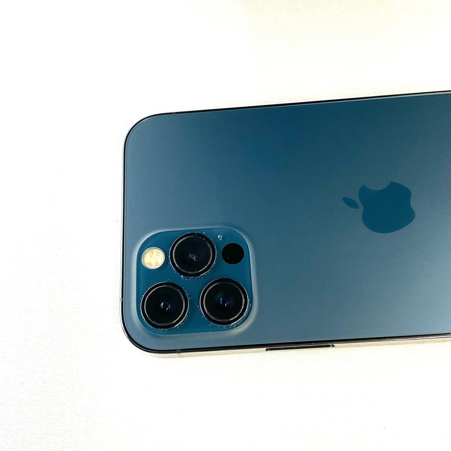 【全額返金保証】【最速発送】Apple iPhone iPhone 12 Pro 128GB パシフィックブルー au SIMフリー 白ロム 動作確認済 79%