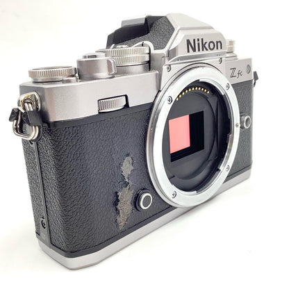 【全額返金保証】【最速発送】Nikon デジタル一眼 Z fc ボディ シルバー 動作確認済
