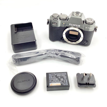 【全額返金保証】【最速発送】FUJIFILM デジタル一眼 X-T50 ボディ 美品 動作確認済