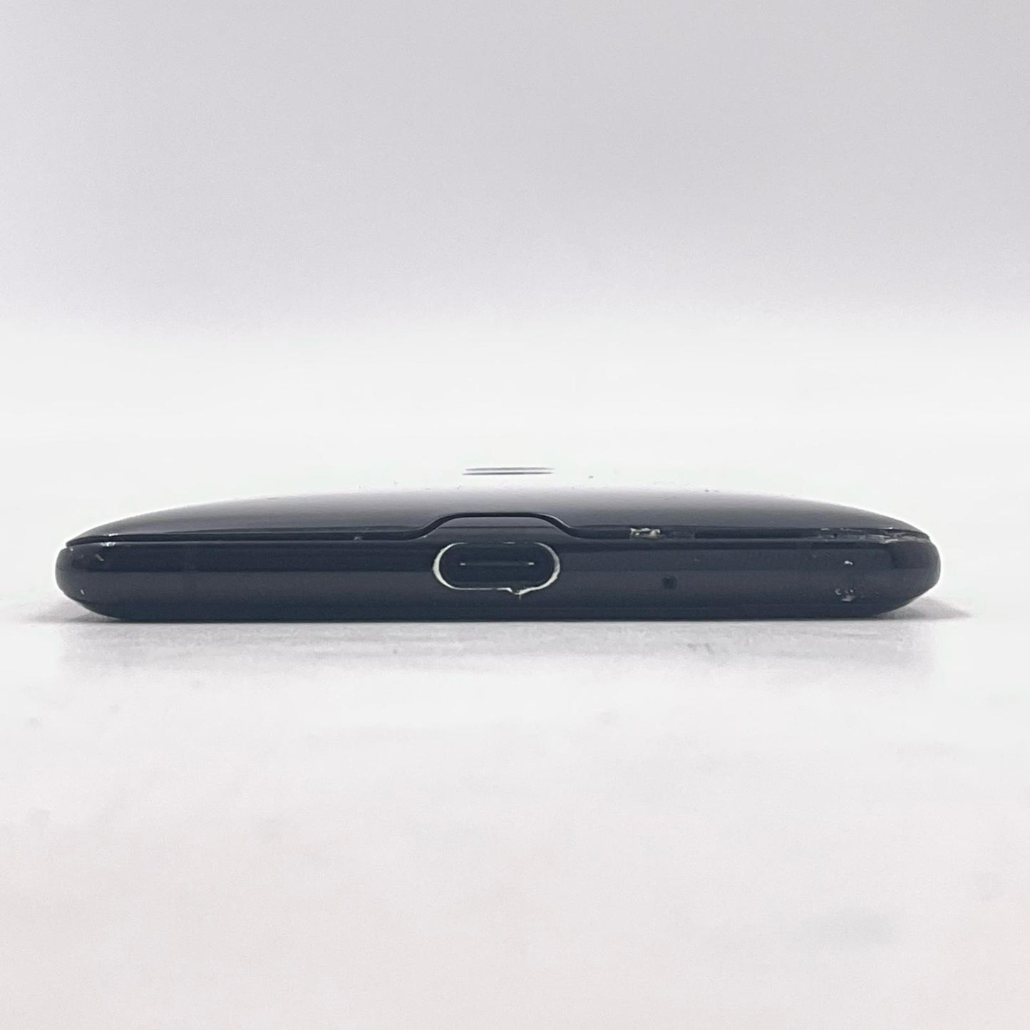 【最速発送】Sony Xperia XZ3 64GB docomo SO-01L 白ロム【難有】