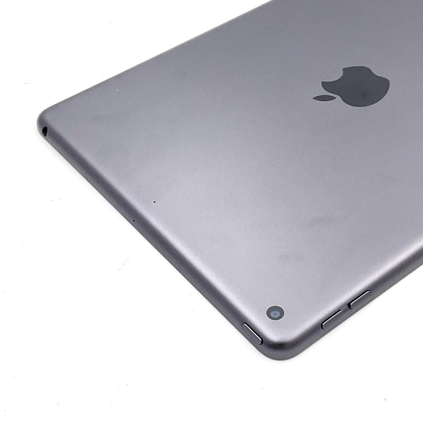【全額返金保証】【最速発送】Apple iPad iPad 10.2インチ 第9世代 64GB スペースグレイ Wi-Fi 美品 動作確認済