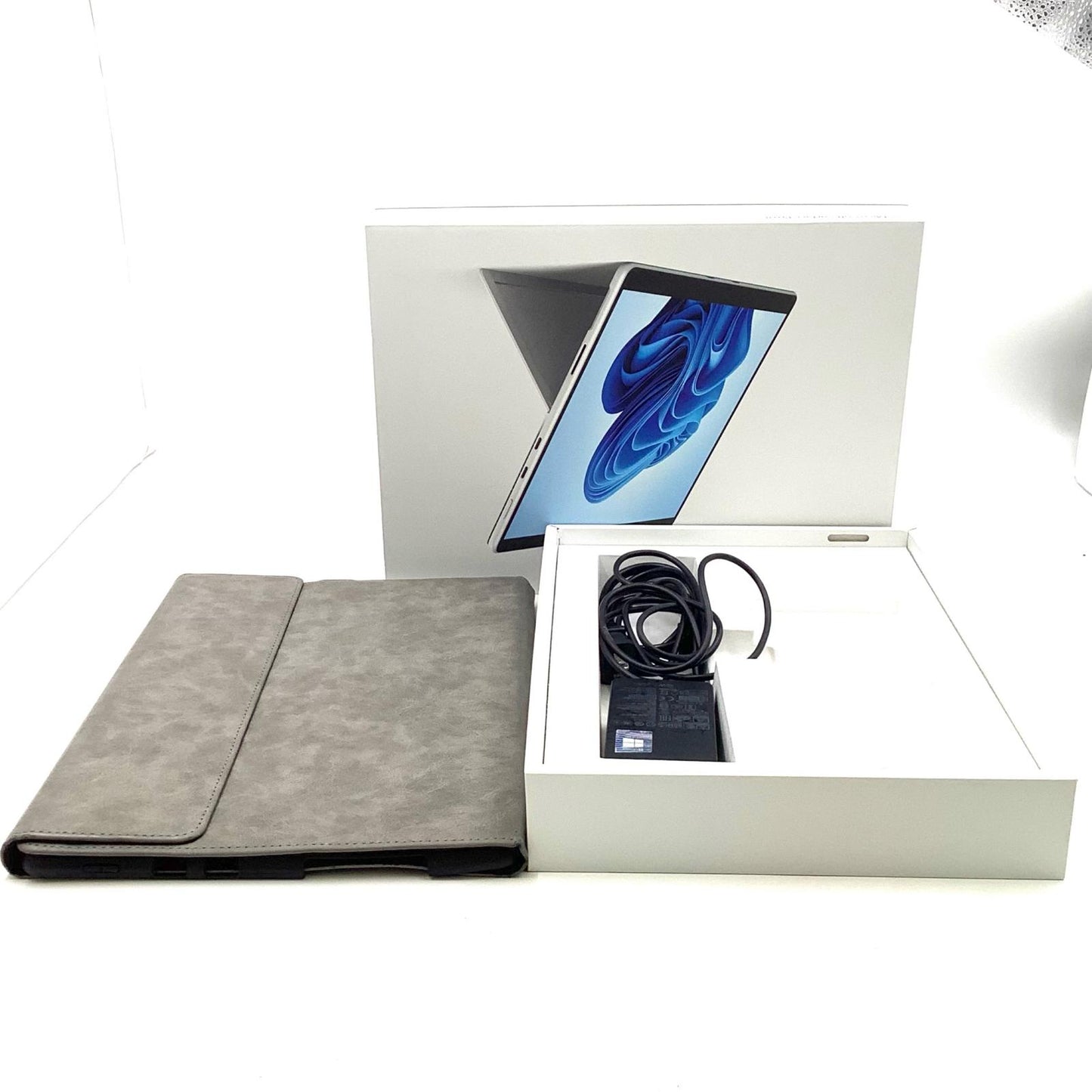 【全額返金保証】【最速発送】Microsoft Surface Pro 8 1983 11th Gen Intel Core i5-1135G7 8GB M.2 SSD 256GB 87.8% 美品 動作確認済