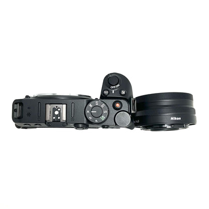 【全額返金保証】【最速発送】Nikon デジタル一眼 Z30 NIKKOR Z DX 16-50mm F3.5-6.3 VR レンズキット 美品 動作確認済