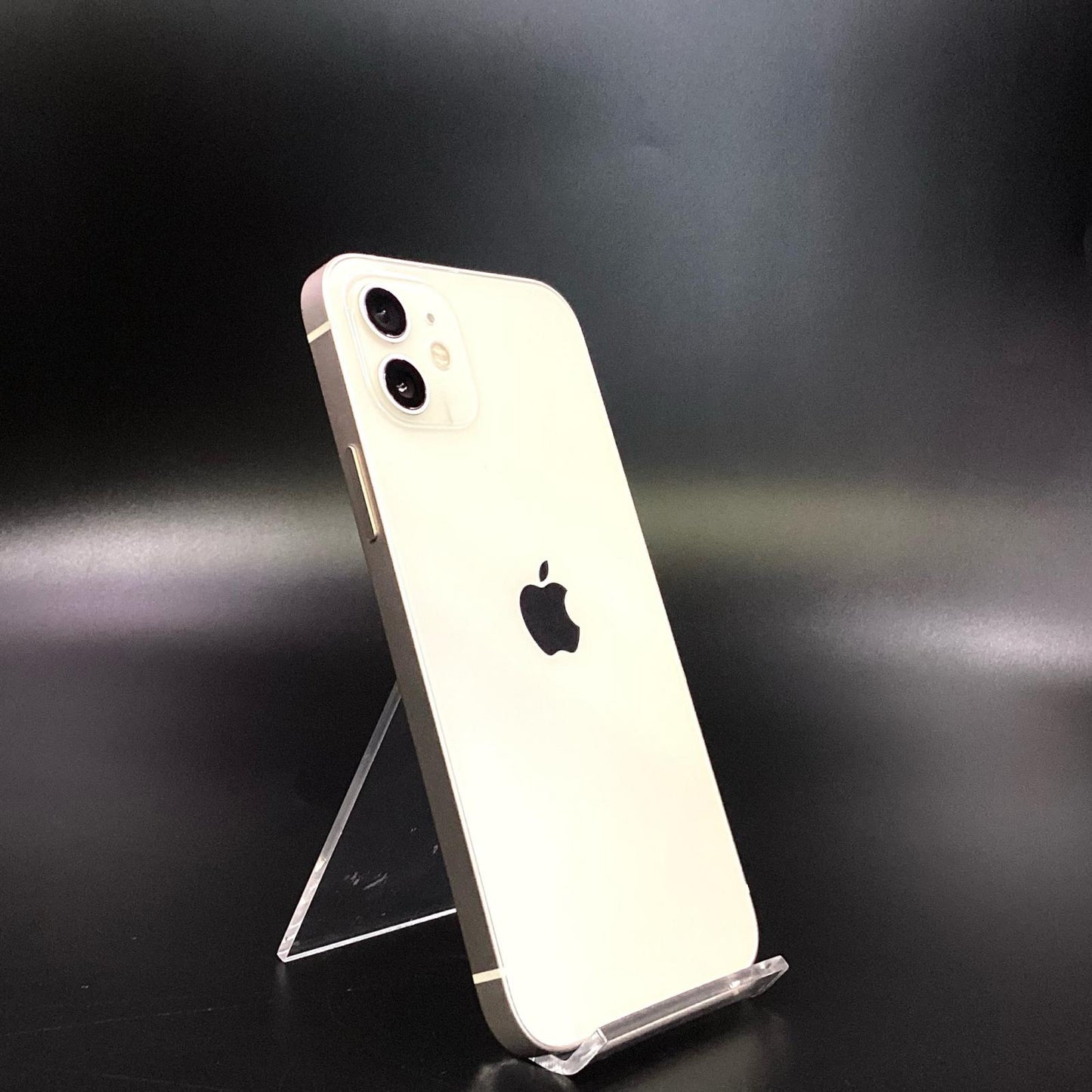 【全額返金保証】【最速発送】Apple iPhone iPhone 12 64GB ホワイト docomo 白ロム 動作確認済 80%