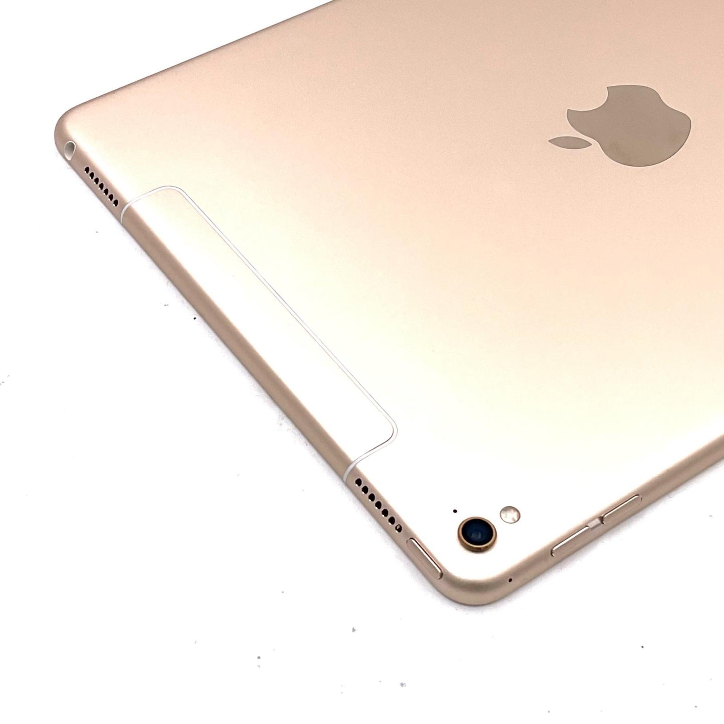 【全額返金保証】【最速発送】Apple iPad Pro 9.7インチ 256GB ゴールド Wi-Fi 白ロム 動作確認済