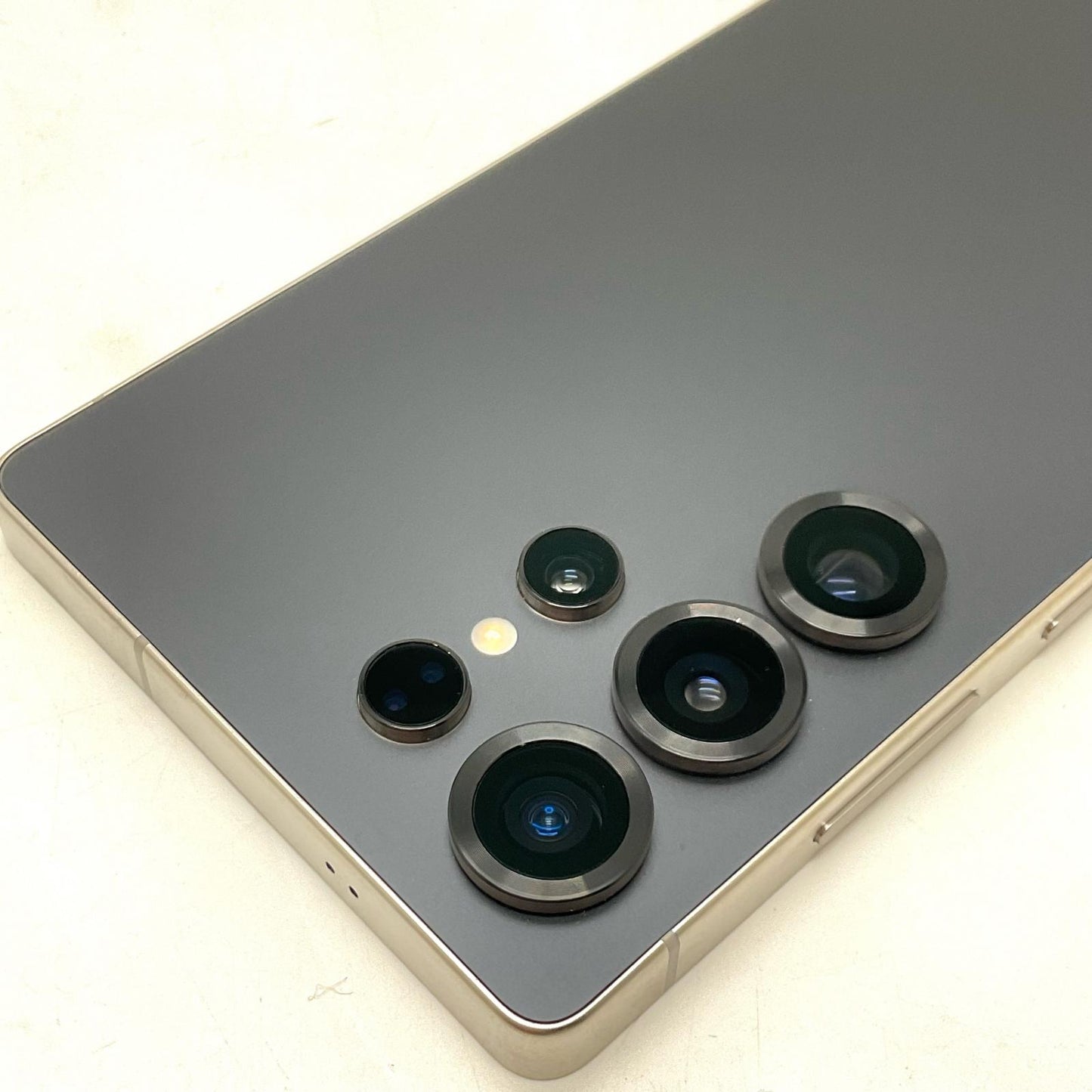 【全額返金保証】【最速発送】SAMSUNG Galaxy S25 Ultra 256GB チタニウム ブラック SIMフリー SM-S938N 白ロム 美品 動作確認済