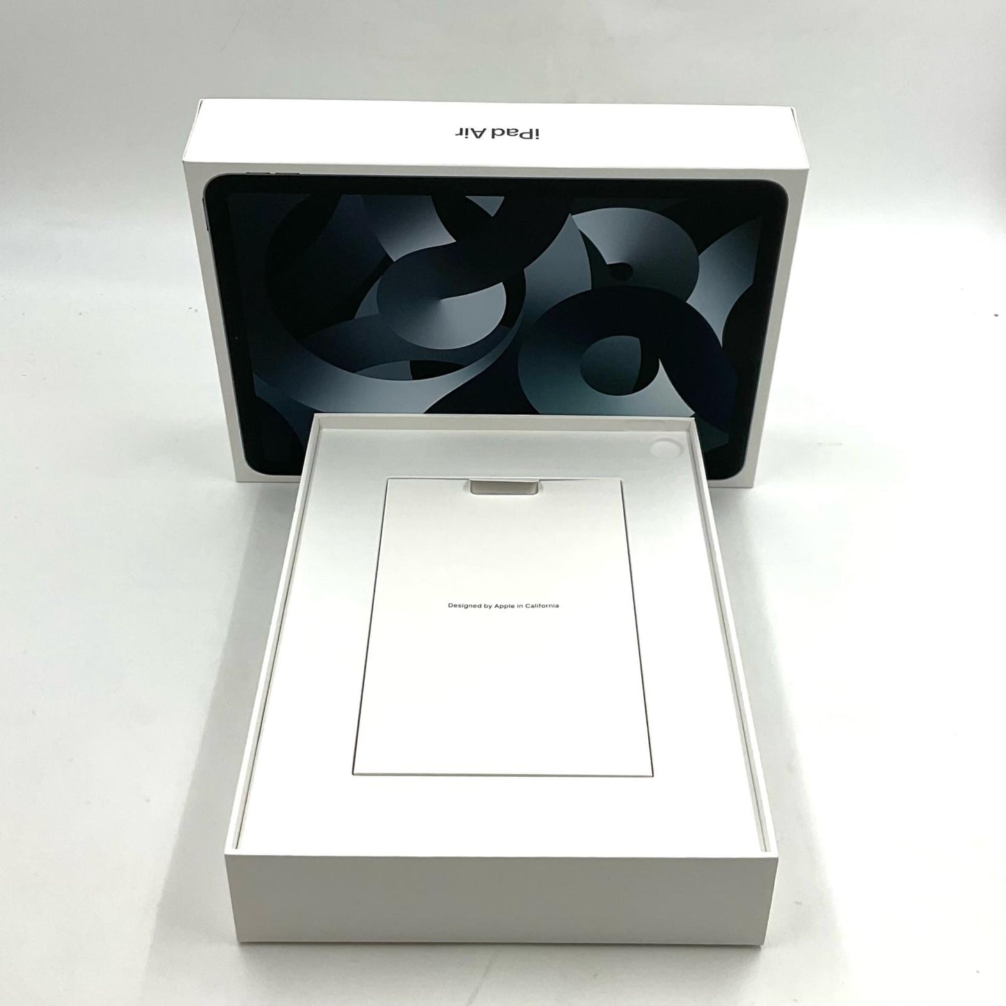 【全額返金保証】【最速発送】Apple iPad Air 10.9インチ 第5世代 64GB スペースグレイ Wi-Fi 美品 動作確認済