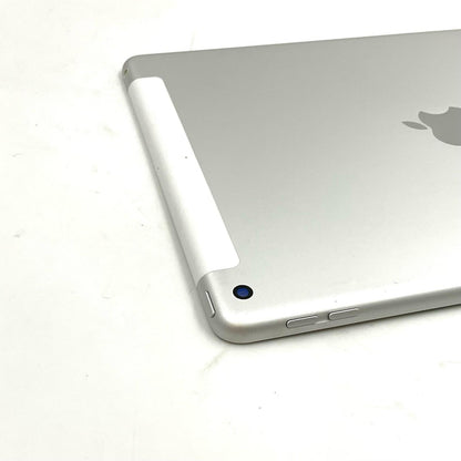 【全額返金保証】【最速発送】Apple iPad iPad 10.2インチ 第8世代 32GB シルバー WiFi+Cellular au 白ロム 動作確認済