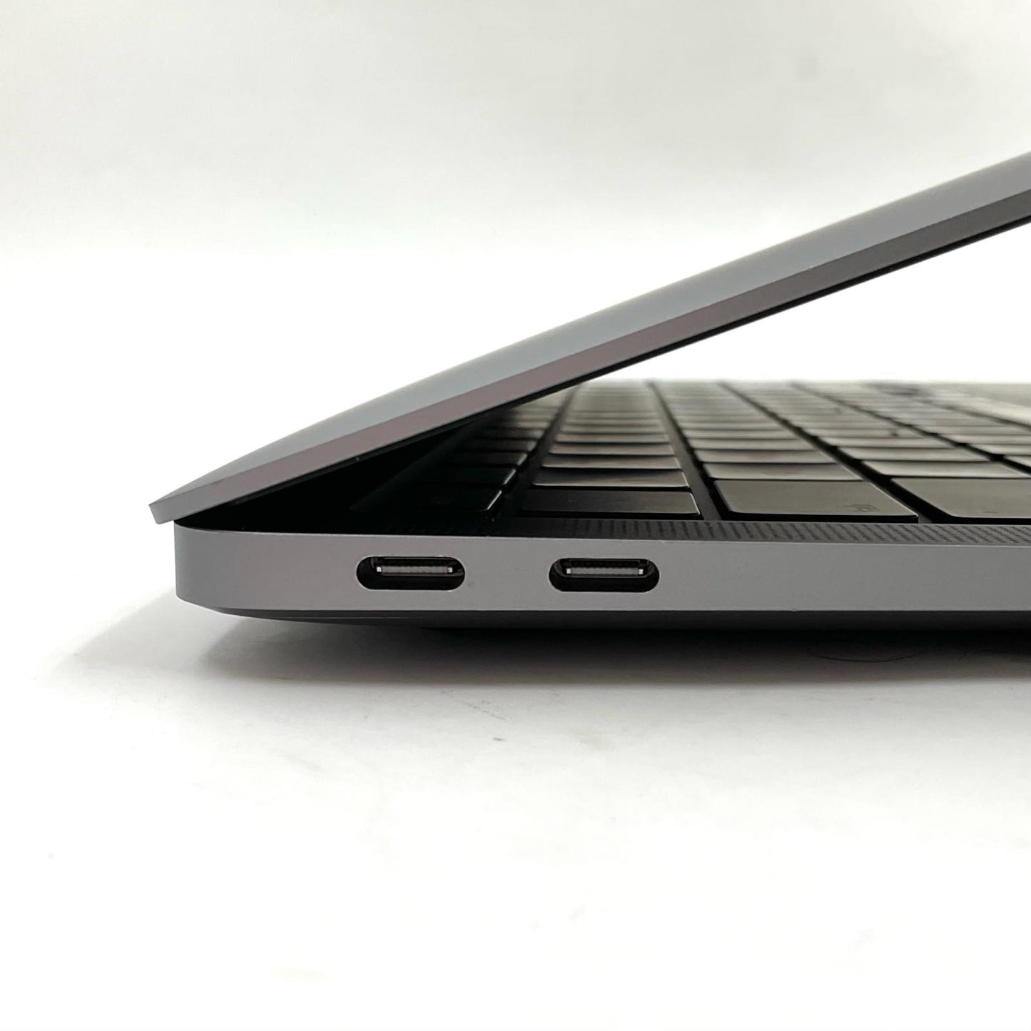 【全額返金保証】【最速発送】Apple MacBook Air 13.3インチ 2020 Apple M1 8GB 256GB スペースグレイ 90% 美品 動作確認済