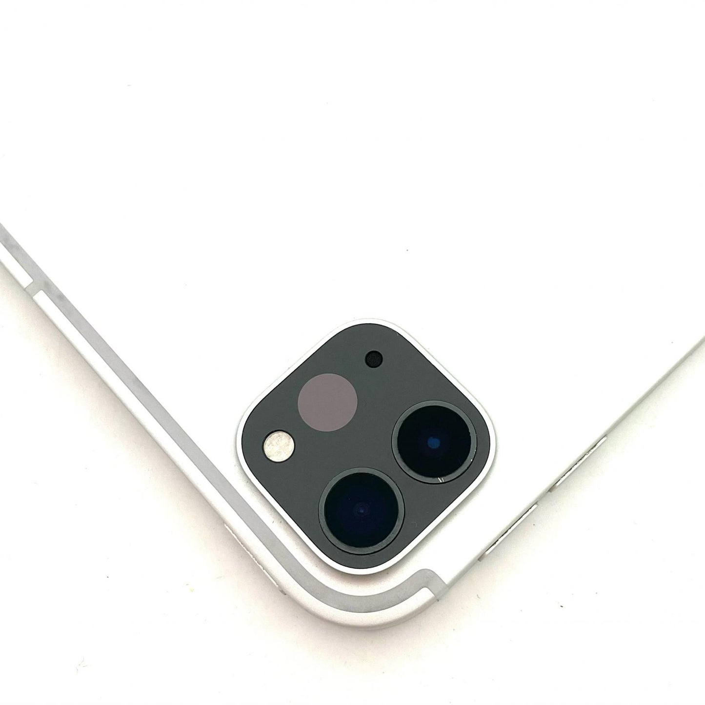 【全額返金保証】【最速発送】Apple iPad Pro 11インチ 第3世代 256GB シルバー WiFi+Cellular 白ロム 動作確認済