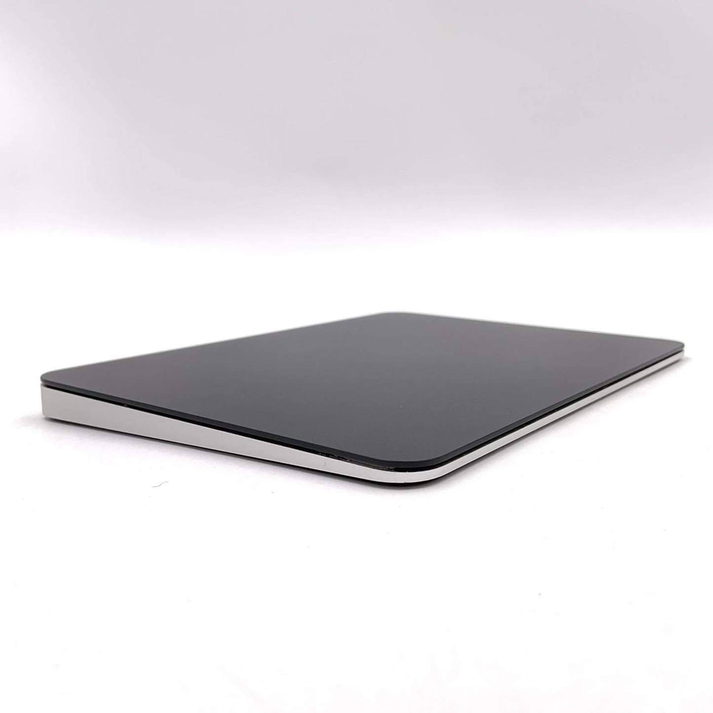 【全額返金保証】【最速発送】Apple Magic Trackpad [ブラック] MMMP3ZA/A A1535 美品 動作確認済