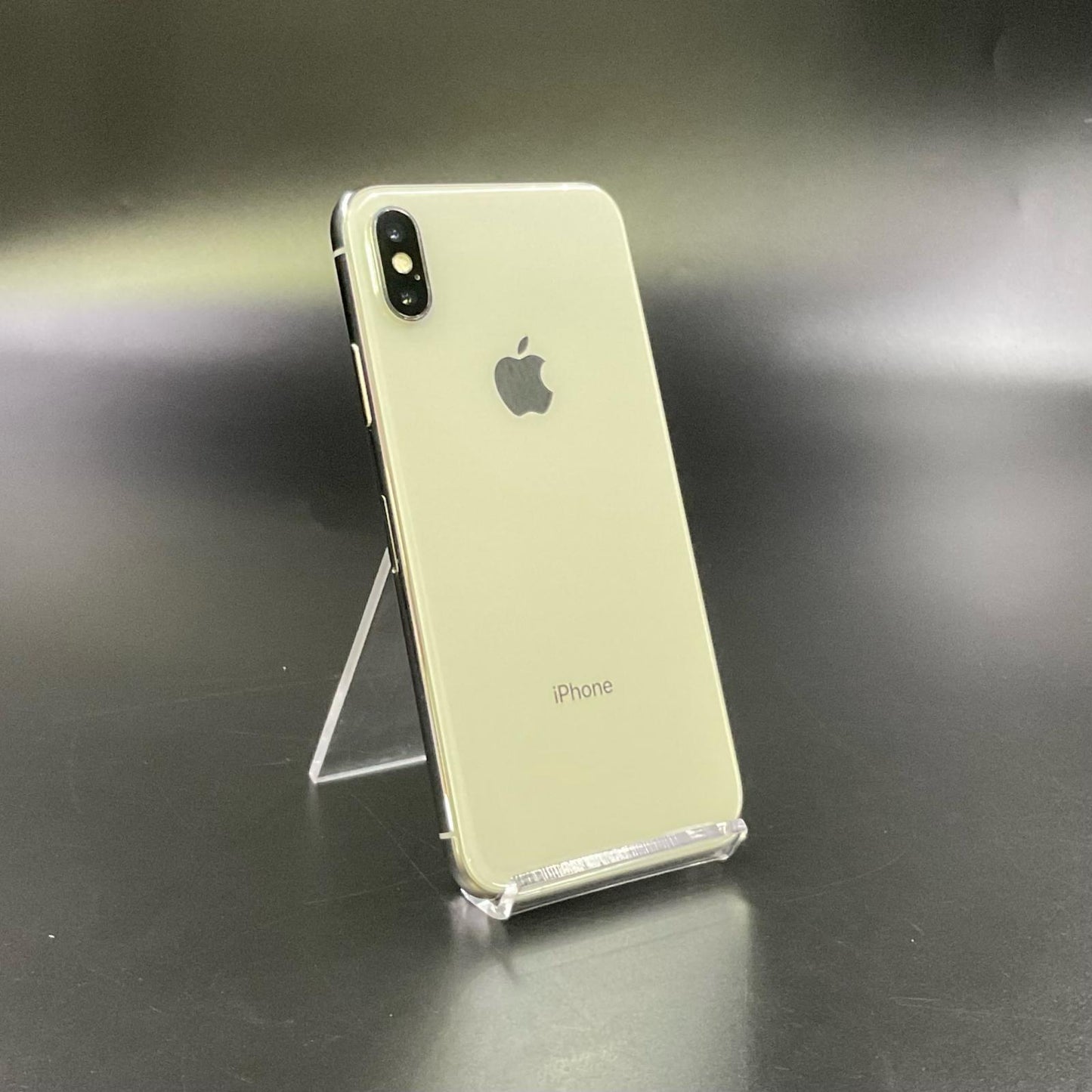 【全額返金保証】【最速発送】Apple iPhone iPhone X 64GB シルバー docomo 白ロム 動作確認済 61%