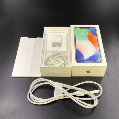 【全額返金保証】【最速発送】Apple iPhone iPhone X 64GB シルバー docomo 白ロム 動作確認済 61%