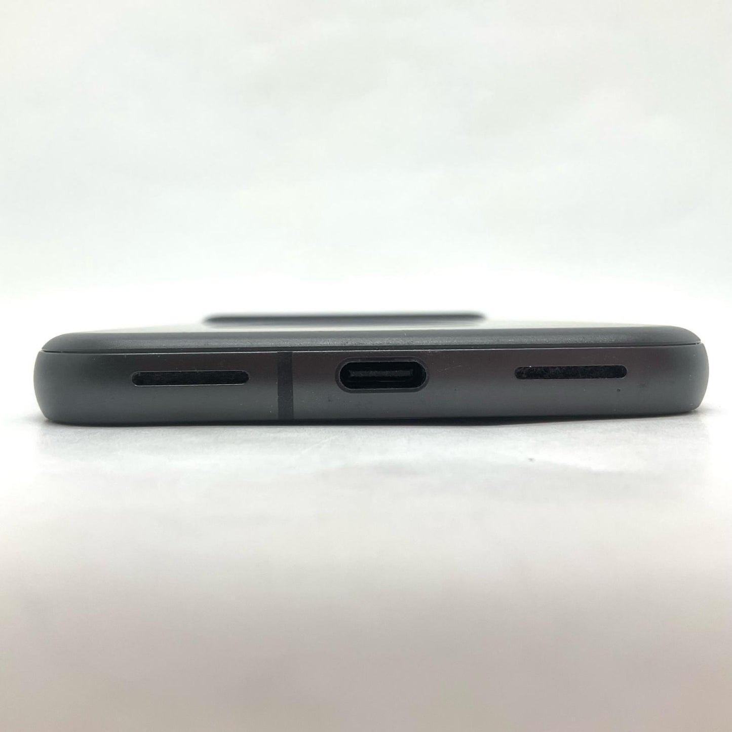 【全額返金保証】【最速発送】Google Pixel 8a 128GB Obsidian au G576D 美品 動作確認済
