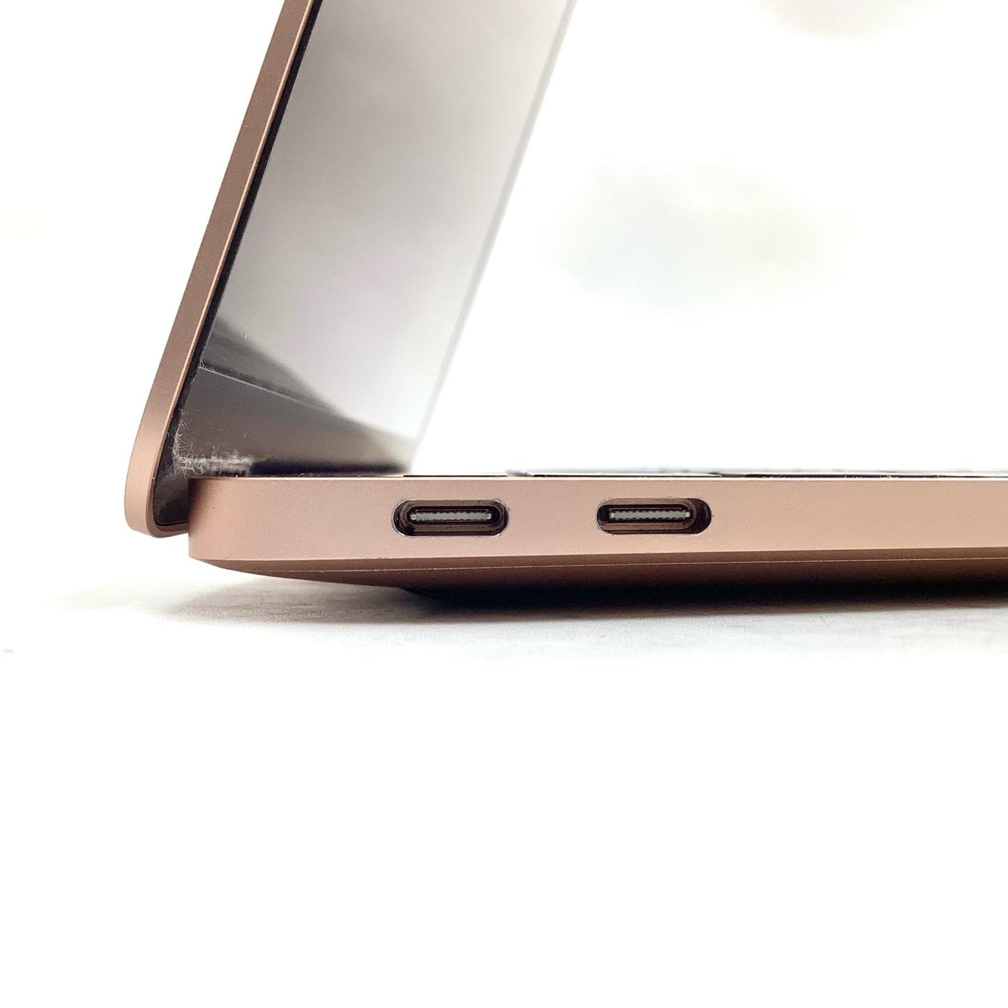 【最速発送】Apple MacBook Air 13インチ 2018 1.6 GHz デュアルコア Intel Core i5 8GB 256GB ゴールド【難有】