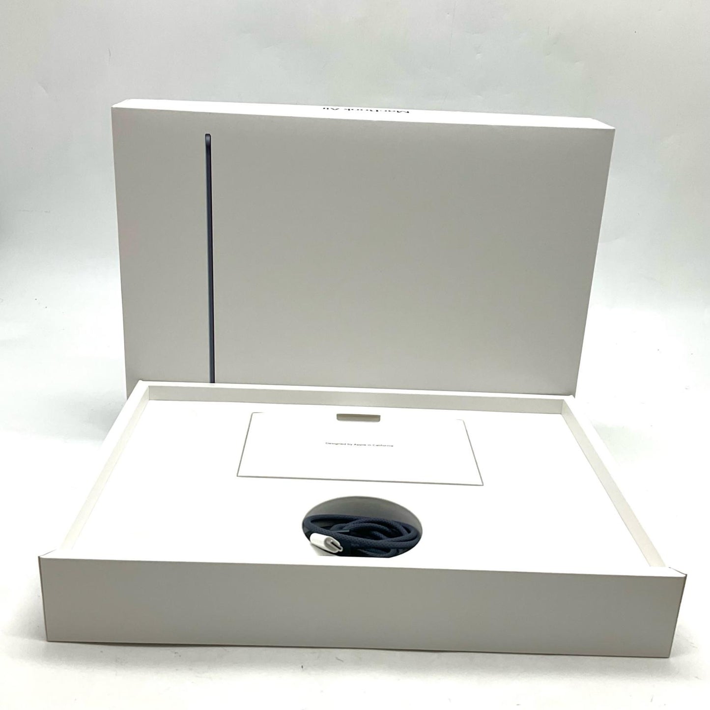 【全額返金保証】【最速発送】Apple MacBook Air 13インチ 2022 Apple M2 8GB 256GB ミッドナイト 98% 美品 動作確認済