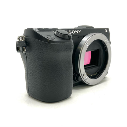 【全額返金保証】【最速発送】Sony デジタル一眼 α NEX-7 ボディ ブラック 動作確認済