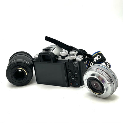 【全額返金保証】【最速発送】OLYMPUS デジタル一眼 OM-D E-M10 Mark II EZダブルズームキット シルバー 美品 動作確認済