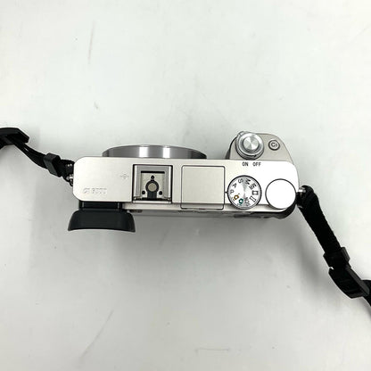 【最速発送】Sony デジタル一眼 α6000 ILCE-6000 ボディ [シルバー]【難有】