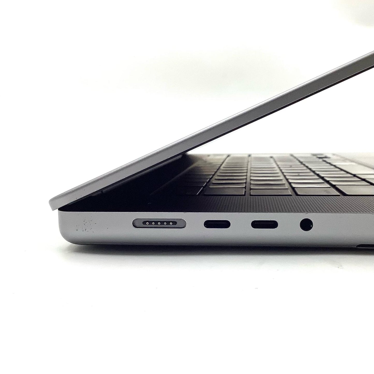 【全額返金保証】【最速発送】Apple MacBook Pro 16インチ 2021 Apple M1 Pro 32GB 512GB スペースグレイ 84% 動作確認済