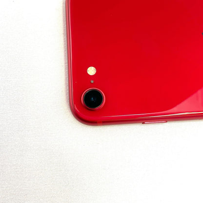 【全額返金保証】【最速発送】Apple iPhone iPhone SE（第2世代） 128GB プロダクトレッド docomo SIMフリー 白ロム 動作確認済 78%
