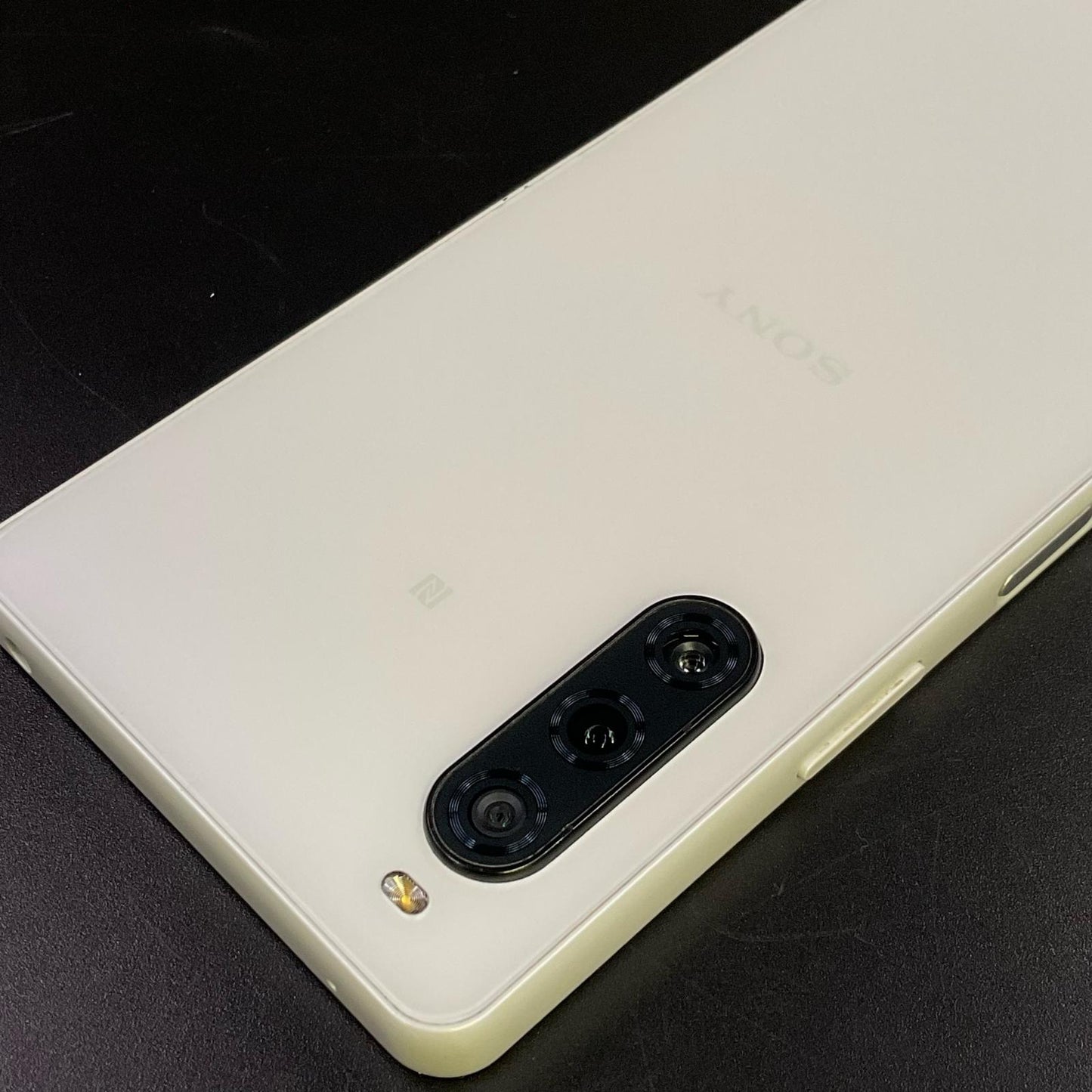 【全額返金保証】【最速発送】Sony Xperia 10V 128GB ホワイト 楽天モバイル SIMフリー XQ-DC44 白ロム 動作確認済