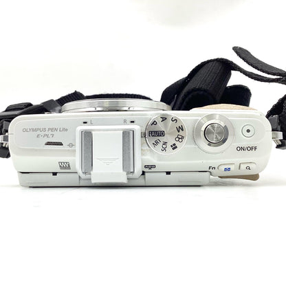 【全額返金保証】【最速発送】OLYMPUS デジタル一眼 PEN Lite E-PL7 ボディ [ホワイト] ホワイト 美品 動作確認済