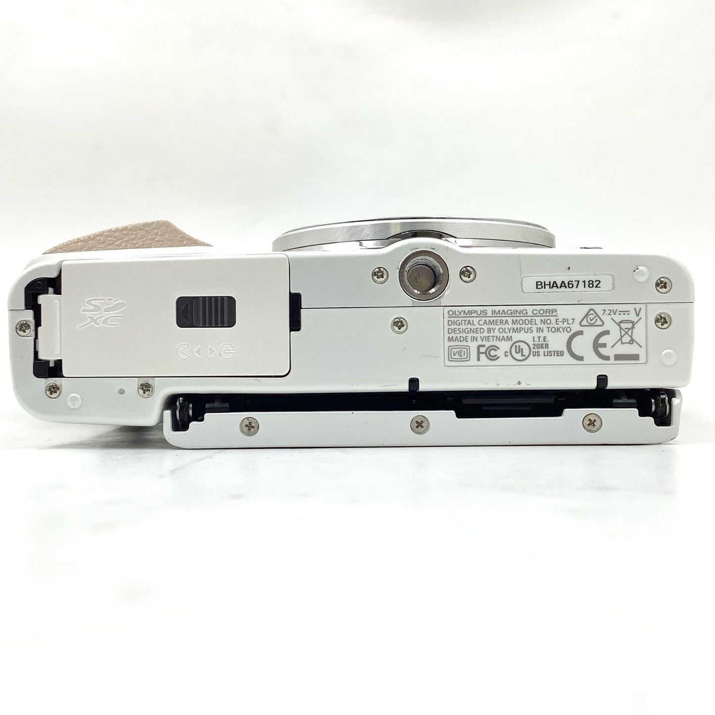 【全額返金保証】【最速発送】OLYMPUS デジタル一眼 PEN Lite E-PL7 ボディ [ホワイト] ホワイト 美品 動作確認済